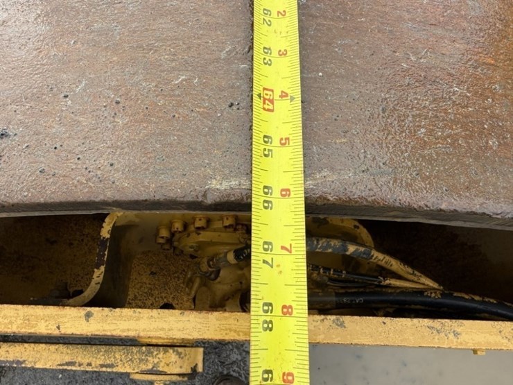 2005-caterpillar-cs-433e-image-12