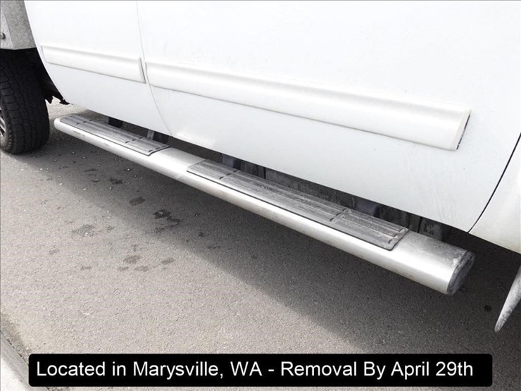 2011-chevrolet-3500-image-25