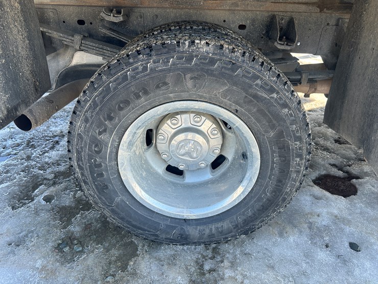 2020-dodge-3500-image-63