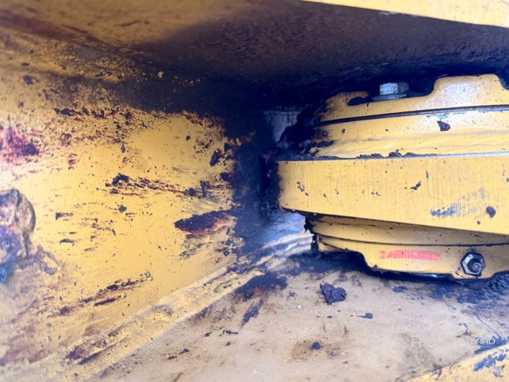 2012-caterpillar-966k-image-56