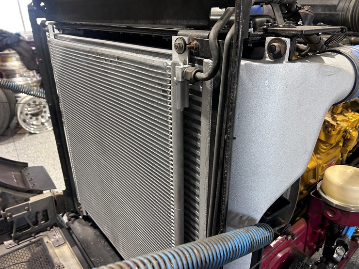 2007-peterbilt-379-image-120