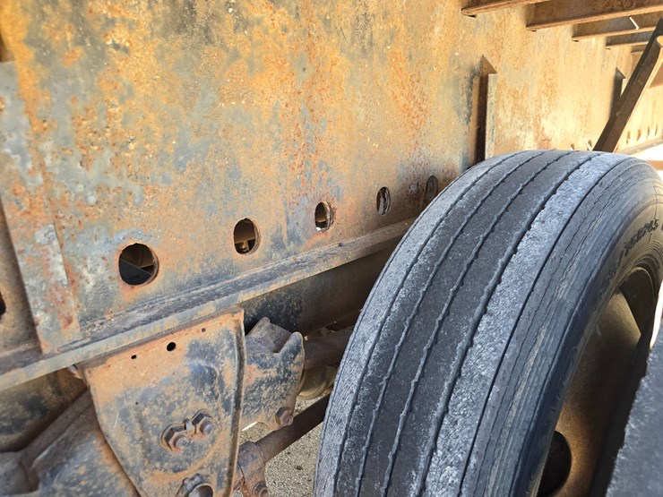 1986-utility-flatbed-image-76