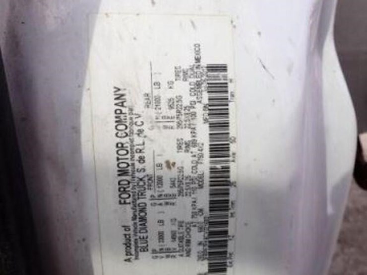 2012-ford-f750-xlt-image-10