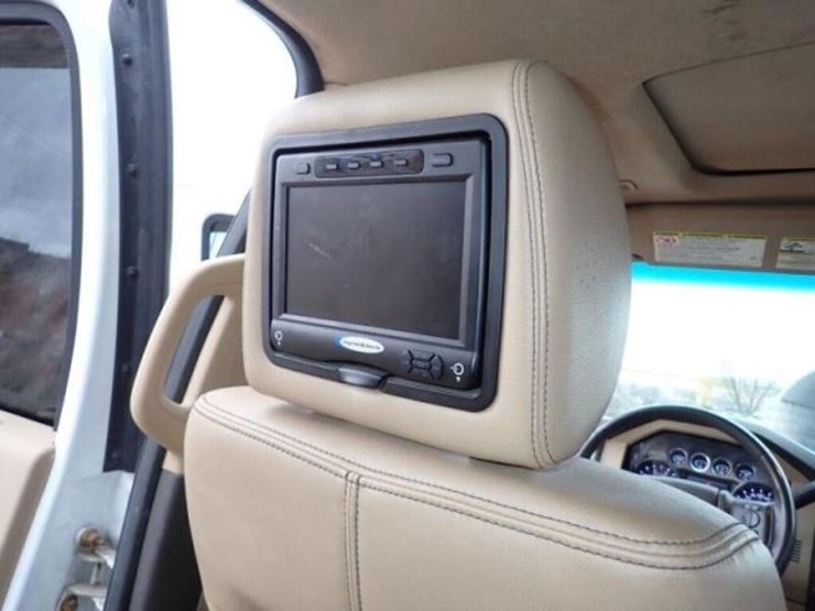 2015-ford-f450-lariat-image-25