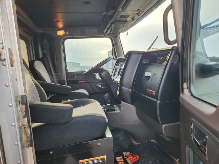 2016-kenworth-t400-image-73