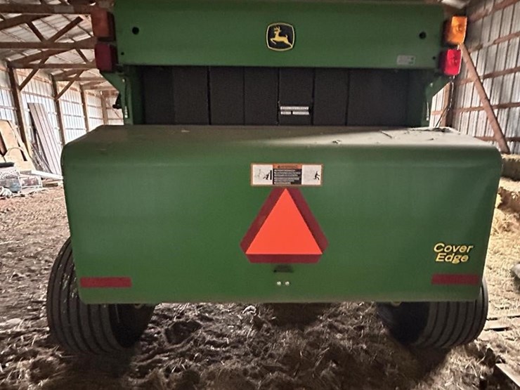 2011-john-deere-568-image-11