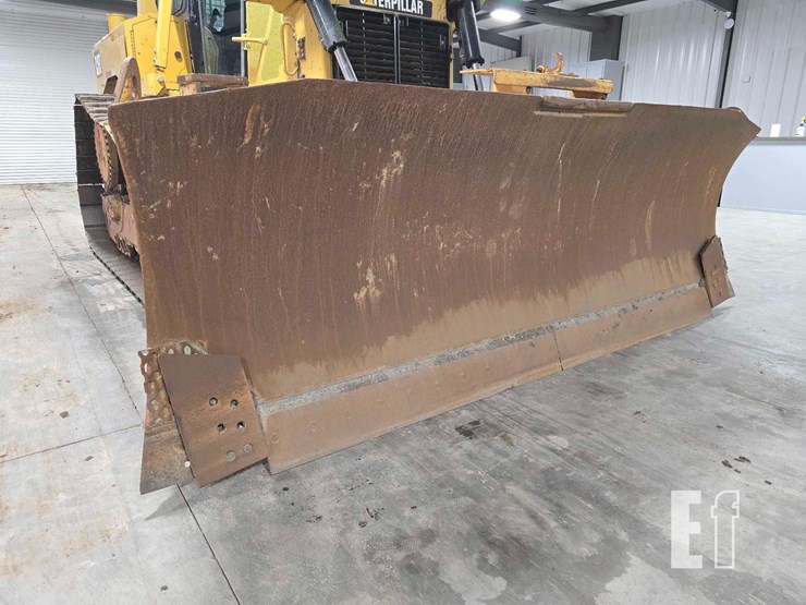 2011-caterpillar-d6t-xw-image-10