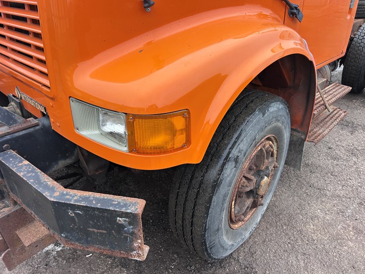 1992-international-4900-image-9