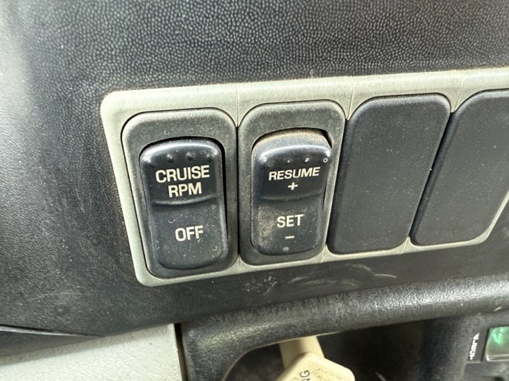 2008-ford-f750-image-29