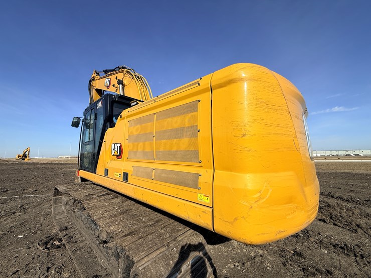 caterpillar-340-image-11