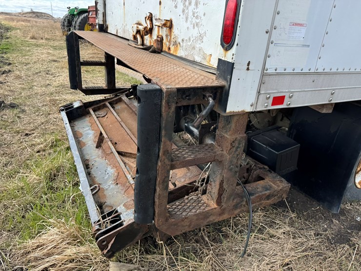 2007-international-durastar-4200-image-21