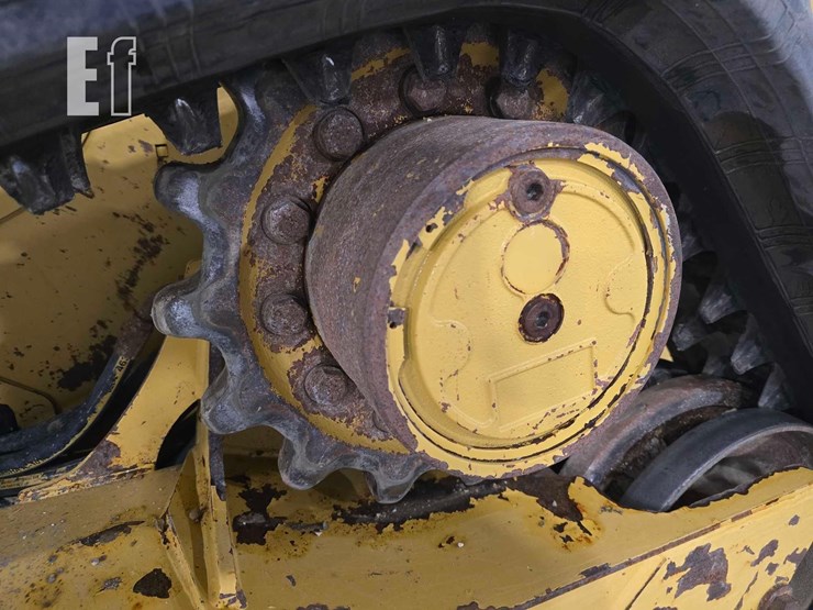 2023-caterpillar-259d3-image-28