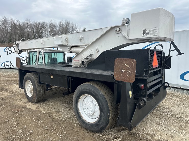 massey-ferguson-8-image-3