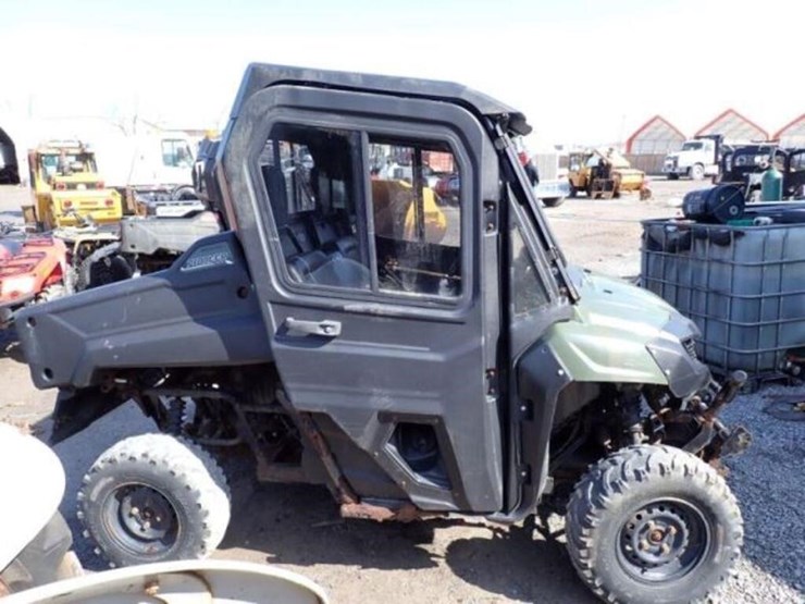 2016-pioneer-4x4-image-4