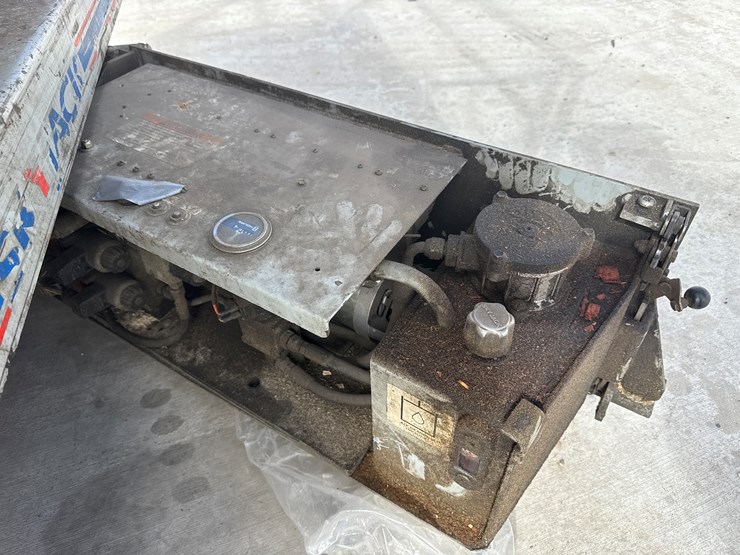 2008-skyjack-sjiii3219-image-27