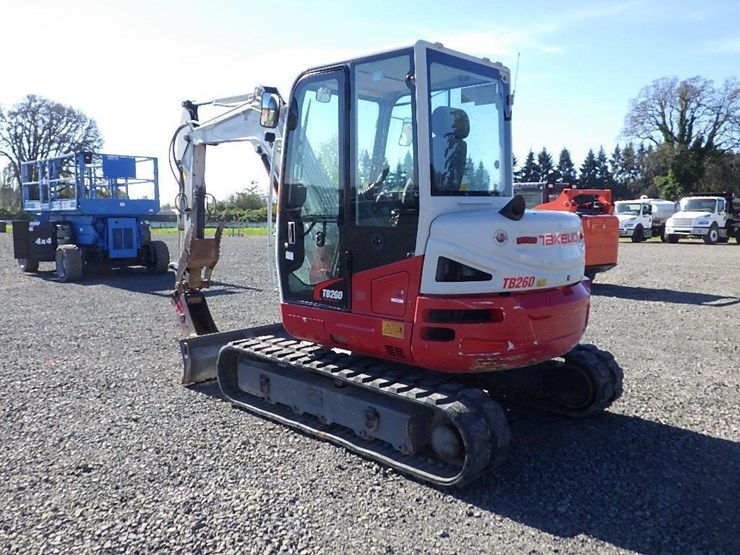 takeuchi-tb260-image-6