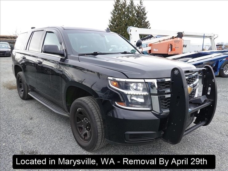 2017-chevrolet-tahoe-image-16