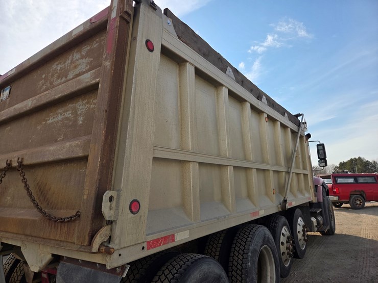 2012-international-7600-image-23