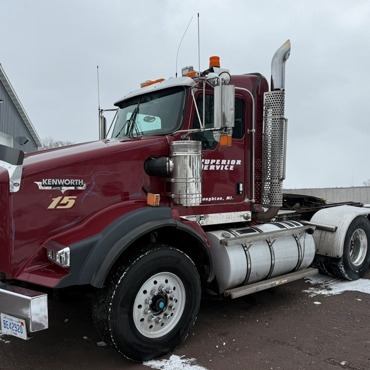 2011 KENWORTH T800