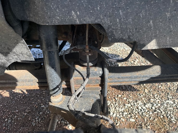 2005-massey-ferguson-8-image-44