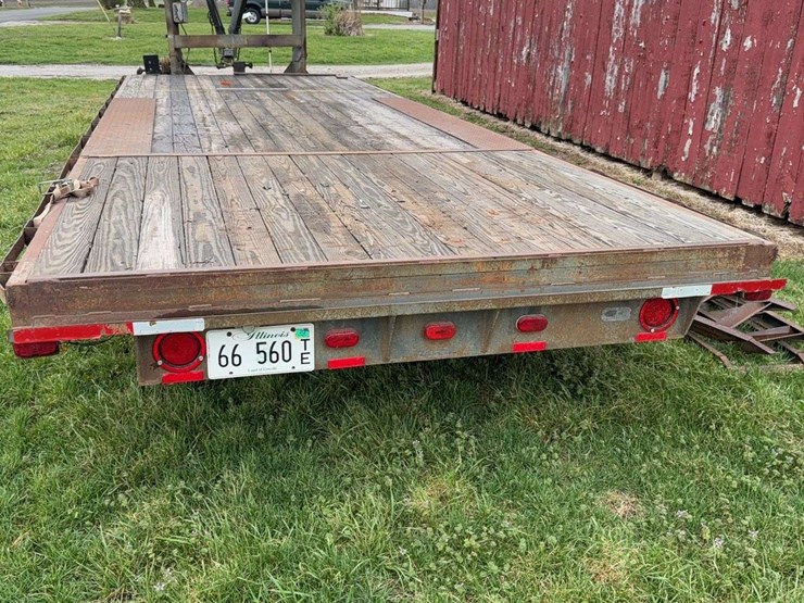flatbed-gooseneck-trailer-22'-deck-clean-title-image-16