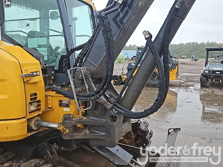 2020-deere-85g-image-13