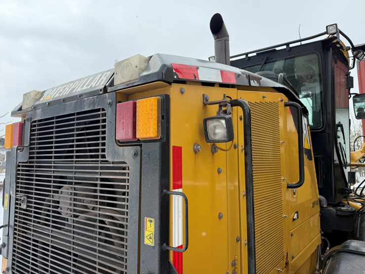 caterpillar-160m-image-48