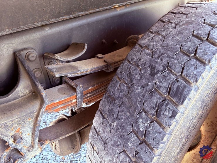 2007-international-7400-image-17