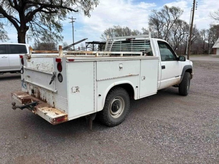 2000-chevrolet-2500-image-6