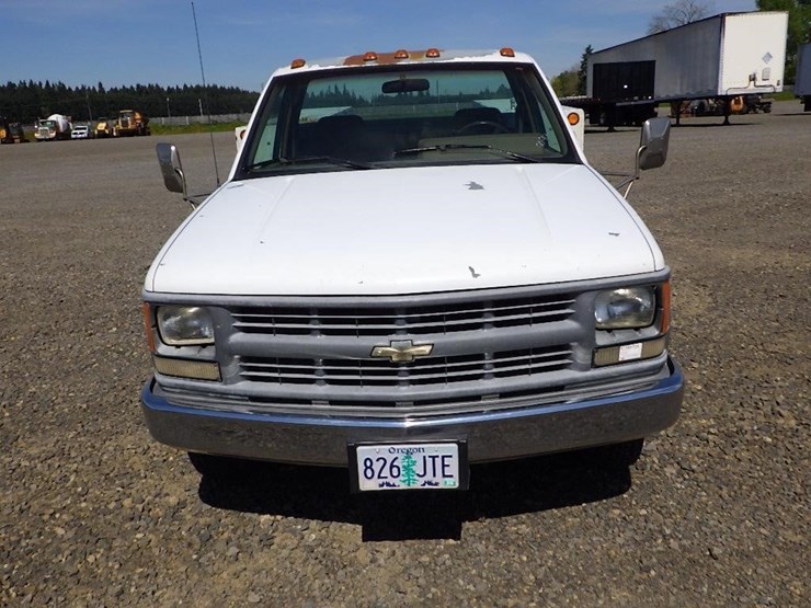 1994-chevrolet-3500-image-2