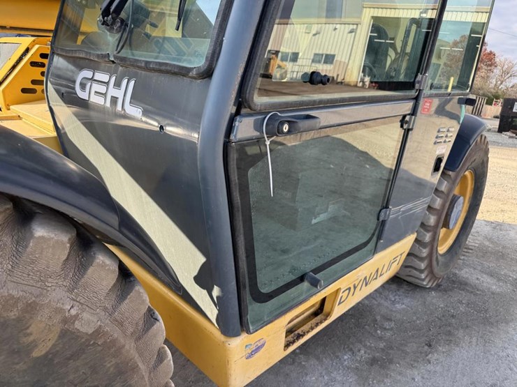 2013-gehl-dl11-image-29