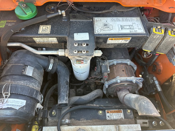 2020-gehl-rt105-image-42