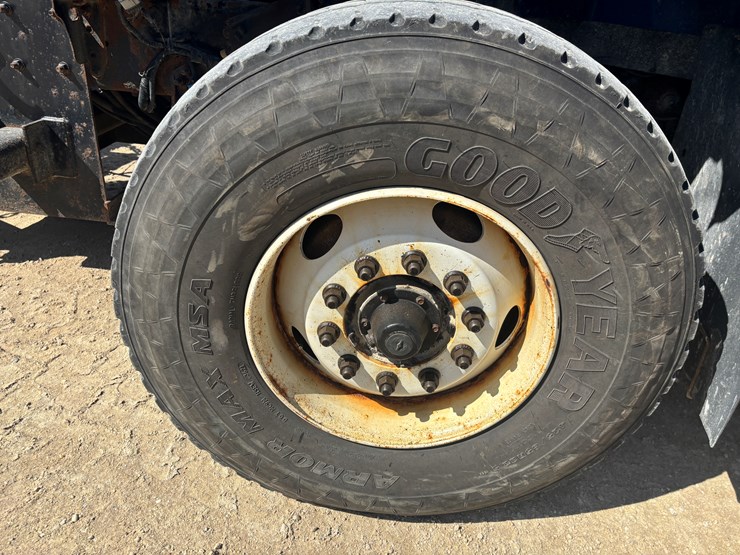 2006-international-7600-image-122