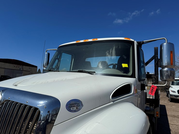 2018-international-4000-image-9