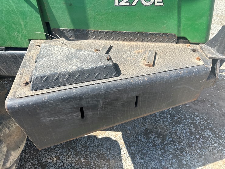 2011-deere-1270e-image-27