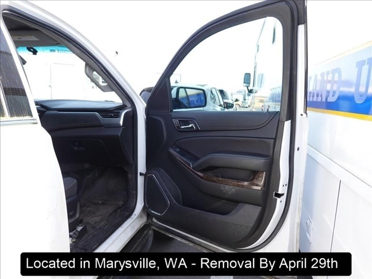 2018-chevrolet-tahoe-image-2