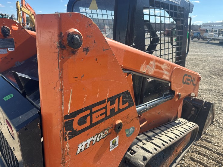 2020-gehl-rt105-image-14