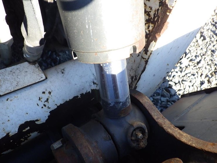 2020-bobcat-s450-image-17