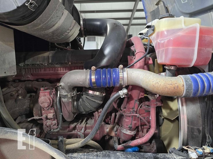 2020-mack-anthem-62t-image-16