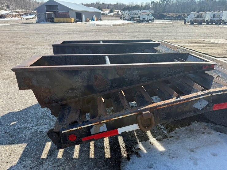 #1099-•-butler-26'-equipment-trailer-image-30