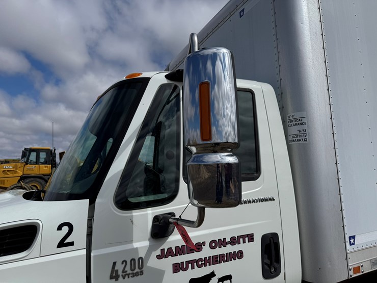 2007-international-durastar-4200-image-10