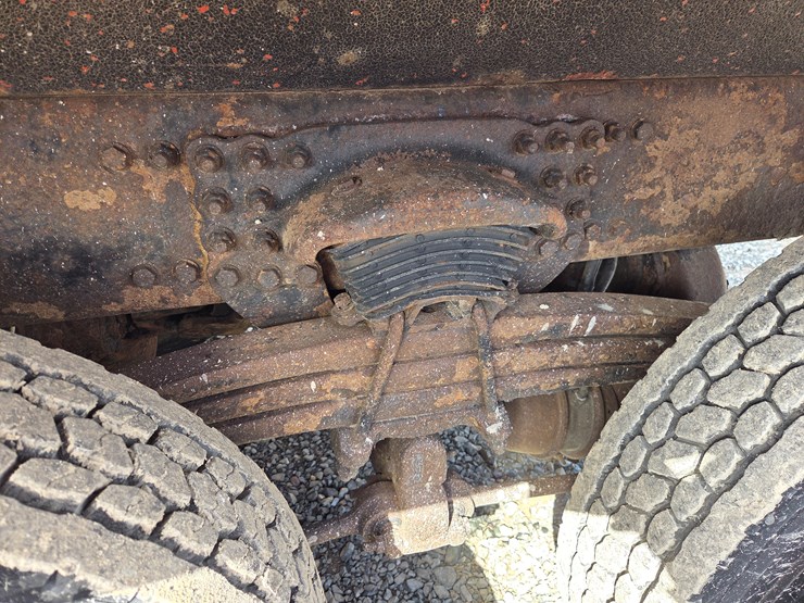 2005-massey-ferguson-8-image-31