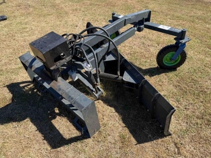 giyi-skid-steer-grader-image-4