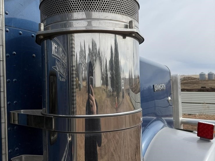 2005-kenworth-w900-image-33