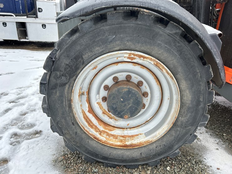 2006-jlg-g12-55a-image-67