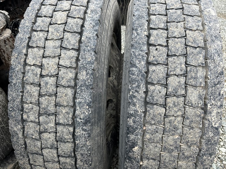 2017-massey-ferguson-8-image-84