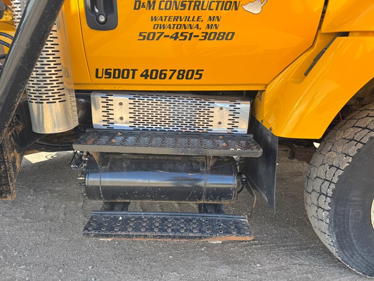 2009-international-workstar-7500-image-18