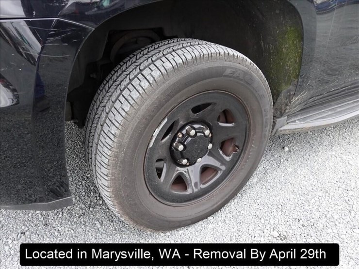 2017-chevrolet-tahoe-image-17