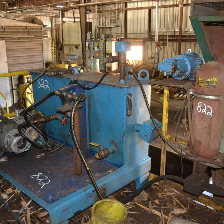 HYDRAULIC TANK W/ (1) 15HP MOTOR W/ (2) 5HP MOTOR (MISSING PARTS)