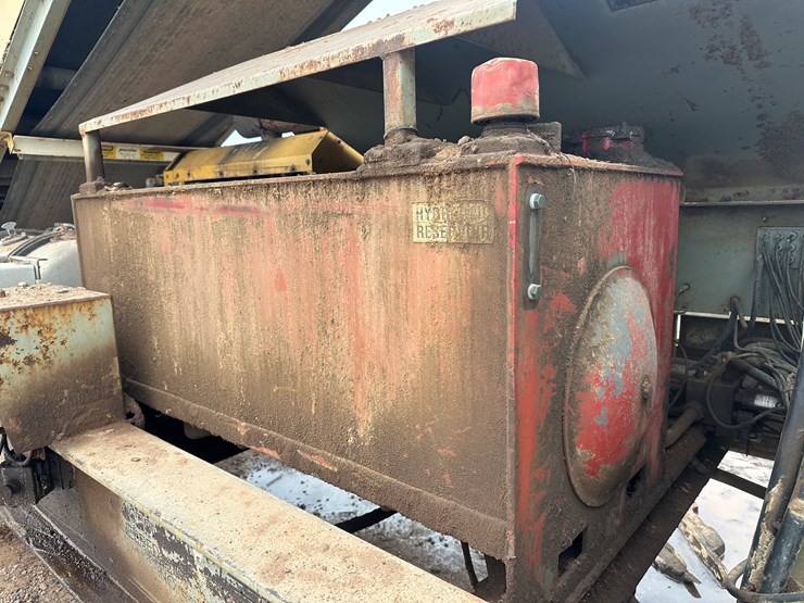 massey-ferguson-8-image-89